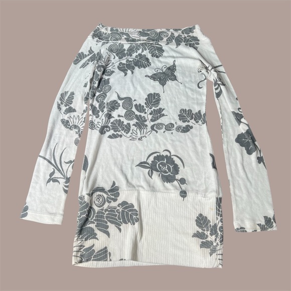 Forever 21 Tops - Y2K Light Gray Knit Top